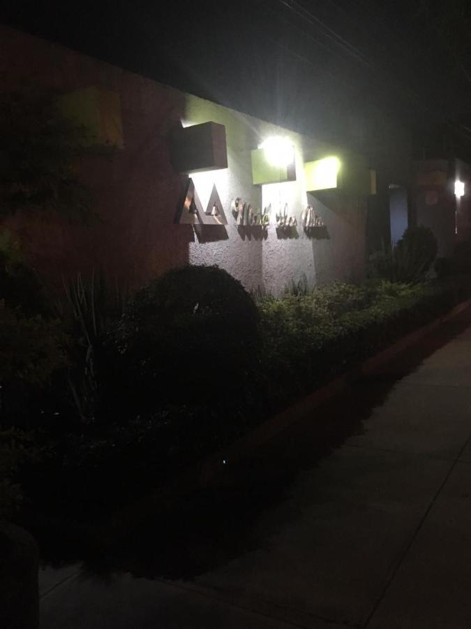 Tlaquepaque Motel Los Altos מראה חיצוני תמונה